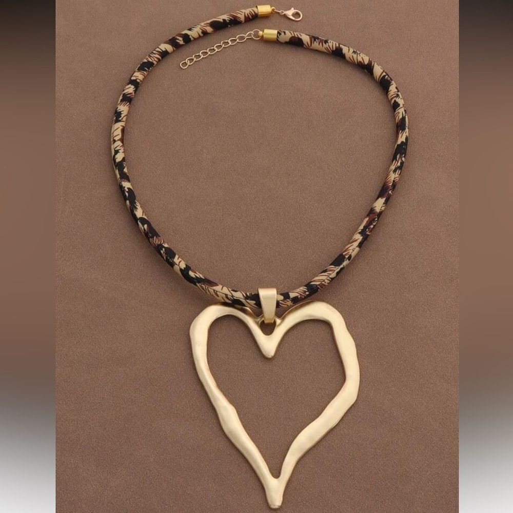 Boho heart necklace M1510